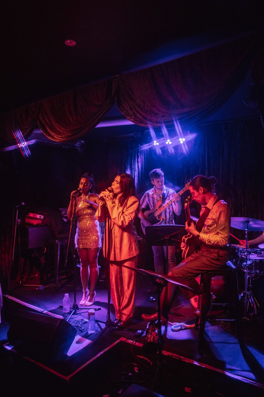 Jess Fairlie and her full band on stage